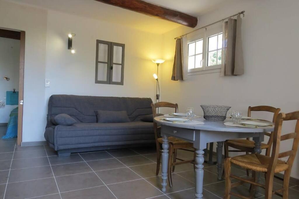 Villa Les Tarraiettes Au Pied Du Luberon Lourmarin Exterior foto